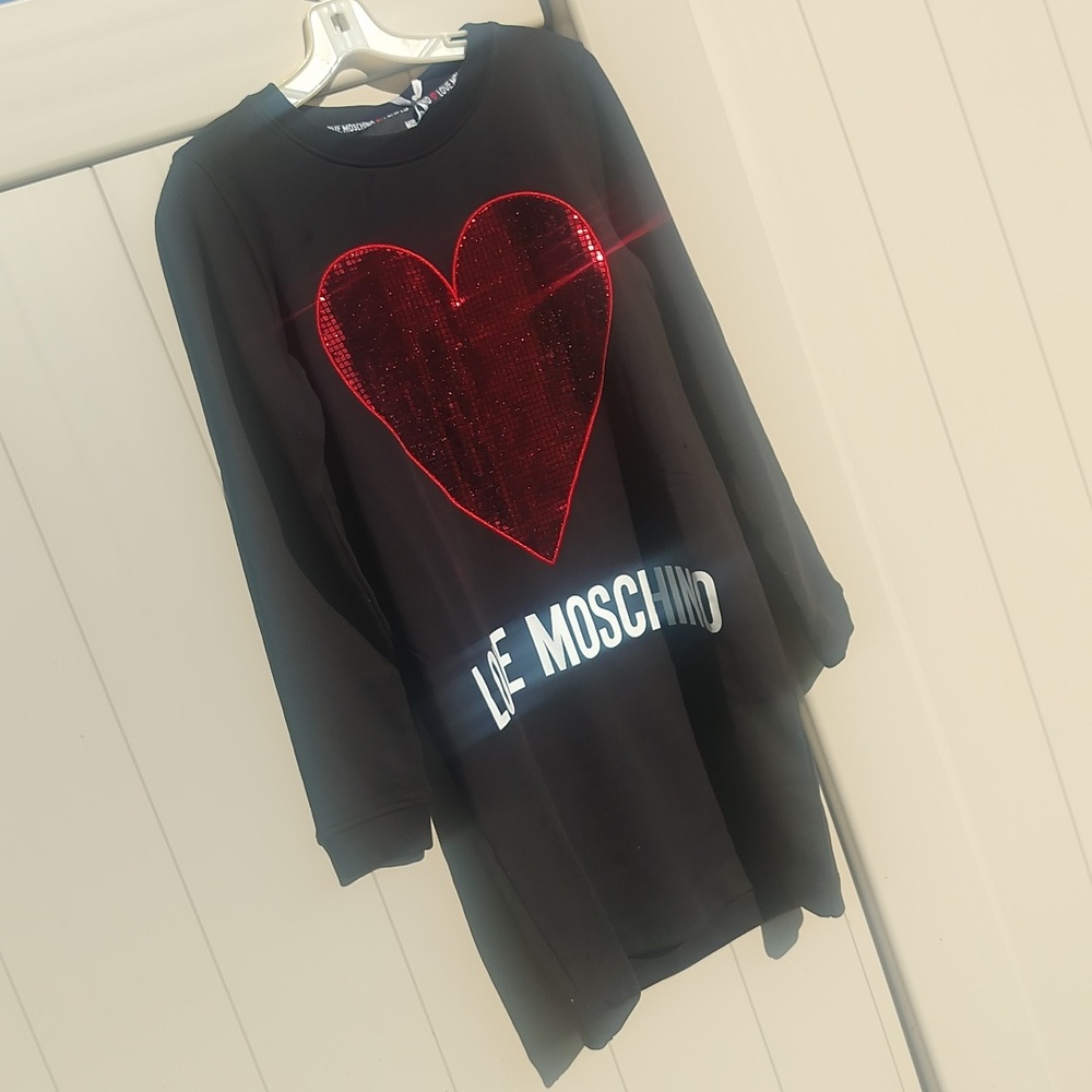 Love Mosvhino New Red Heart Long Sweatshirt, Dress Small - Picture 3 of 10